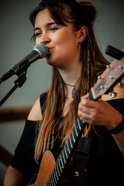 77 Bombay Street / Support: Joya Marleen &middot; Mühle Hunziken