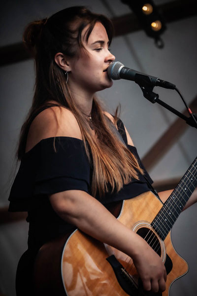 77 Bombay Street / Support: Joya Marleen &middot; Mühle Hunziken
