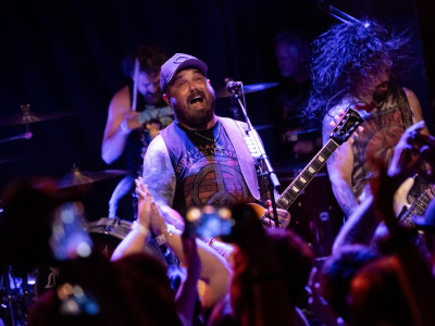 Black Stone Cherry / Support: 10 Years &middot; Mühle Hunziken