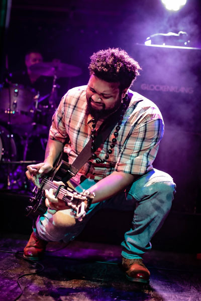 Blues Caravan 2021 mit Jeremiah Johnson, Ryan Perry & Whitney Shay &middot; Mühle Hunziken