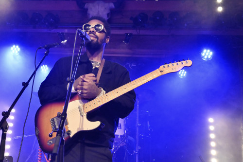 Curtis Harding / Support: Zoey &middot; Mühle Hunziken