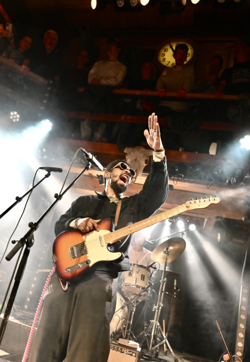 Curtis Harding / Support: Zoey &middot; Mühle Hunziken