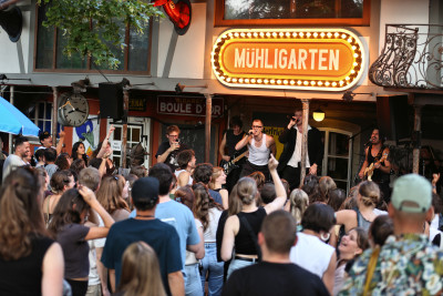 Dominik Hartz Openair &middot; Mühle Hunziken
