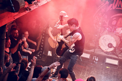 Donots / Support: The High Times &middot; Mühle Hunziken