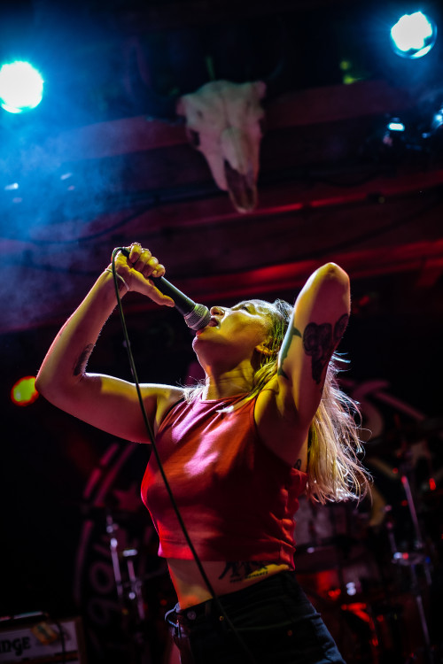 Donots / Support: The High Times &middot; Mühle Hunziken