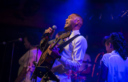 Guillaume Hoarau & Band &middot; Mühle Hunziken