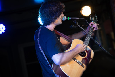 Jack Botts / Support: Ben Camden &middot; Mühle Hunziken