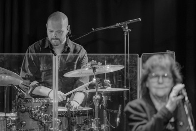 Maggie Reilly / Special Guest: Julia Neigel &middot; Mühle Hunziken