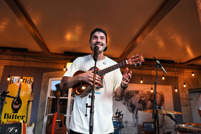Matthew Mole / Support: Pat Burgener &middot; Mühle Hunziken