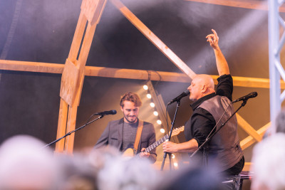 Philipp Fankhauser / Special Guest: Rolf Stahlhofen &middot; Mühle Hunziken