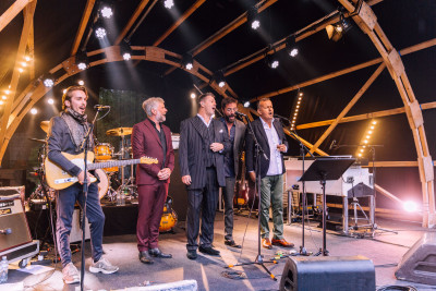 Philipp Fankhauser / Special Guest: Rolf Stahlhofen &middot; Mühle Hunziken