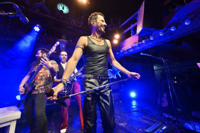 Queen performed by Vipers &middot; Mühle Hunziken