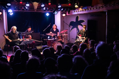 Roman Nowka’s Hot 3 & Stephan Eicher spielen Mani Matter / Support: Jürg Halter &middot; Mühle Hunziken