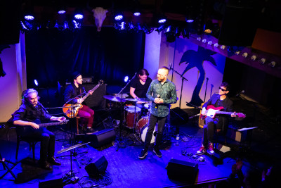 Roman Nowka’s Hot 3 & Stephan Eicher spielen Mani Matter / Support: Jürg Halter &middot; Mühle Hunziken