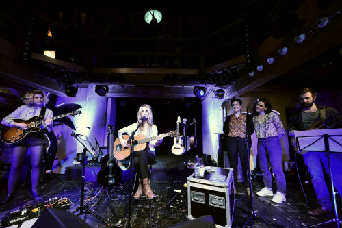 Sarah Lesch / Support: Coucou &middot; Mühle Hunziken