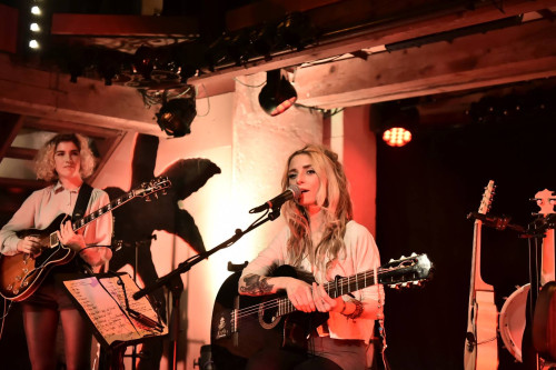 Sarah Lesch / Support: Coucou &middot; Mühle Hunziken