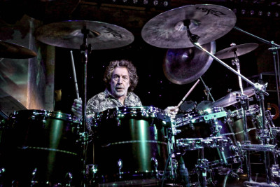 Simon Phillips &middot; Mühle Hunziken