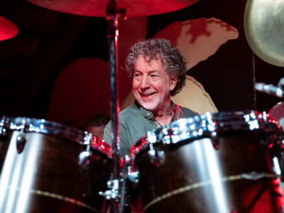 Simon Phillips &middot; Mühle Hunziken