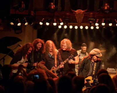The Quireboys / Support: Twister & The Opposite &middot; Mühle Hunziken