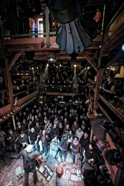 Wishbone Ash / Support: Doris Brendel &middot; Mühle Hunziken