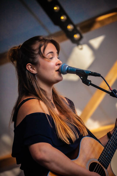 77 Bombay Street / Support: Joya Marleen &middot; Mühle Hunziken