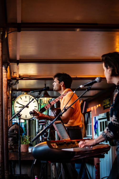 Allman Brown / Support: Jul Oliver &middot; Mühle Hunziken