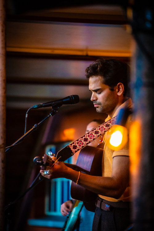 Allman Brown / Support: Jul Oliver &middot; Mühle Hunziken