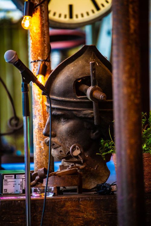 Allman Brown / Support: Jul Oliver &middot; Mühle Hunziken