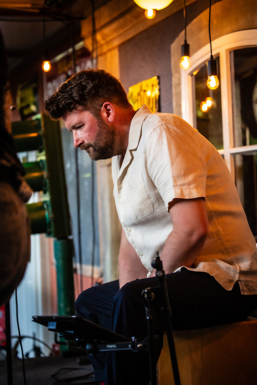 Allman Brown / Support: Jul Oliver &middot; Mühle Hunziken