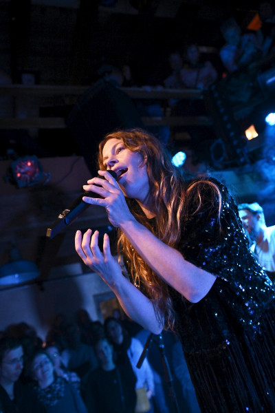 Anna Rossinelli / Support: Zoey &middot; Mühle Hunziken