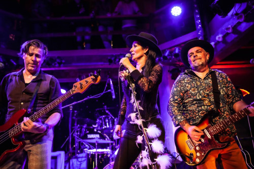 Aynsley Lister / Support: Bonnie And The Groove Cats &middot; Mühle Hunziken