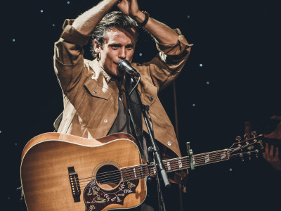 Bastian Baker &middot; Mühle Hunziken