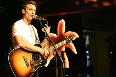 Bastian Baker / Support: Soleroy &middot; Mühle Hunziken