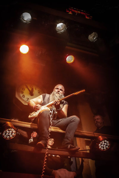 Bluedög / Special Guest: Leo Leoni &middot; Mühle Hunziken