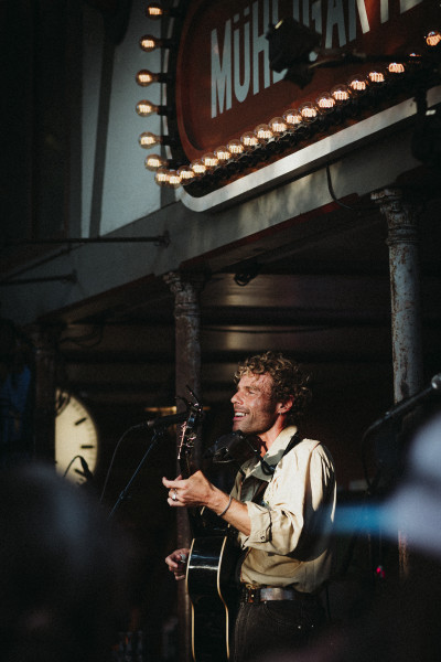 Bobby Alu & Kim Churchill & Luke Noa & Ben Morgan & Marianne Beaulieu &middot; Mühle Hunziken