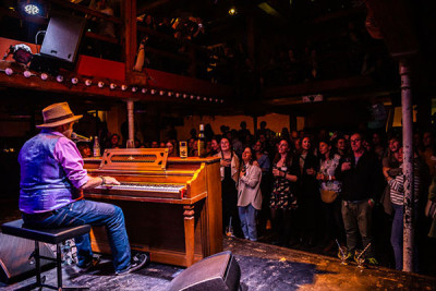 Büne Huber &middot; Mühle Hunziken