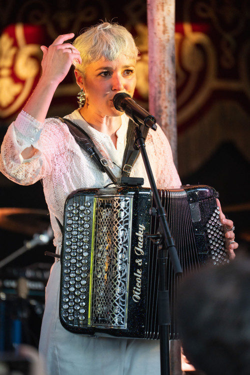 Carrousel / Support: Jay Follo &middot; Mühle Hunziken