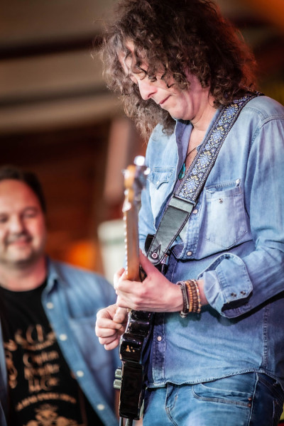 Chrigu Blaser's Guitar Explosion &middot; Mühle Hunziken