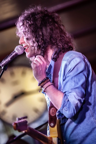 Chrigu Blaser's Guitar Explosion &middot; Mühle Hunziken