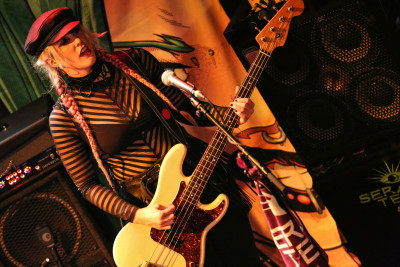 CoreLeoni / Support: Seraina Telli &middot; Mühle Hunziken