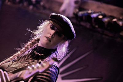 CoreLeoni / Support: Seraina Telli &middot; Mühle Hunziken