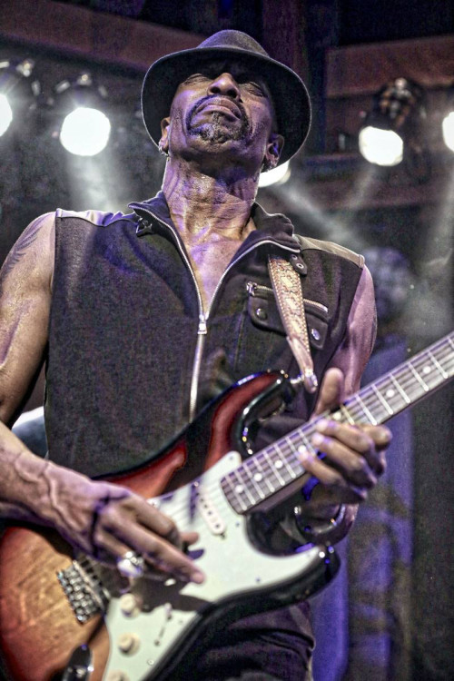 Dennis Jones Blues &middot; Mühle Hunziken