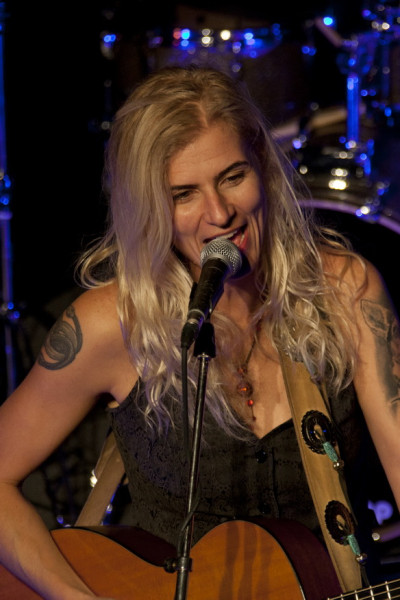 Eric Gales / Support: Bettina Schelker &middot; Mühle Hunziken