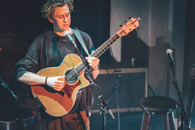 Fink / Support: Finnegan Tui &middot; Mühle Hunziken