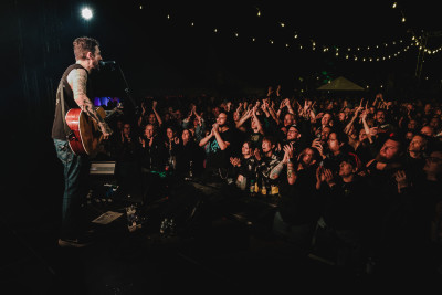 Frank Turner Openair / Support: Katacombs &middot; Mühle Hunziken