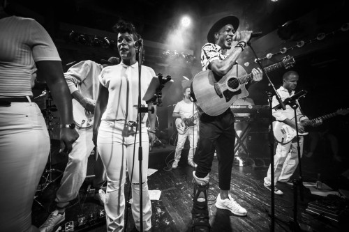 Guillaume Hoarau & Band &middot; Mühle Hunziken