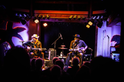 Hans Theessink & Big Daddy Wilson &middot; Mühle Hunziken