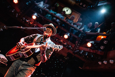 Keb' Mo' / Support: Flo Bauer &middot; Mühle Hunziken