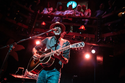 Keb' Mo' / Support: Flo Bauer &middot; Mühle Hunziken