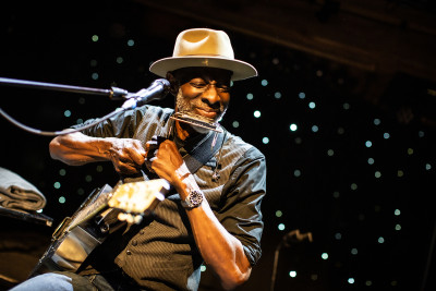 Keb' Mo' / Support: Flo Bauer &middot; Mühle Hunziken